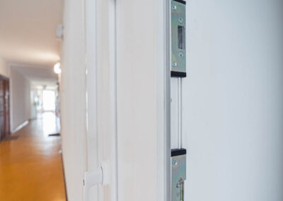 Referencia képek - bejárati ajtó, ablak | Jola