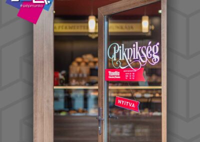 Jola Paks | Referencia